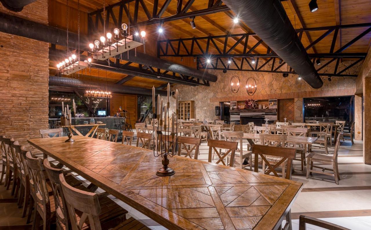 Giuaani Winery Hotel Manavi Luaran gambar